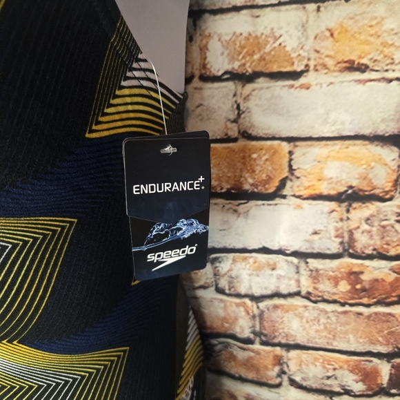 Speedo Geometric Swimsuit - Picture 5 of 5